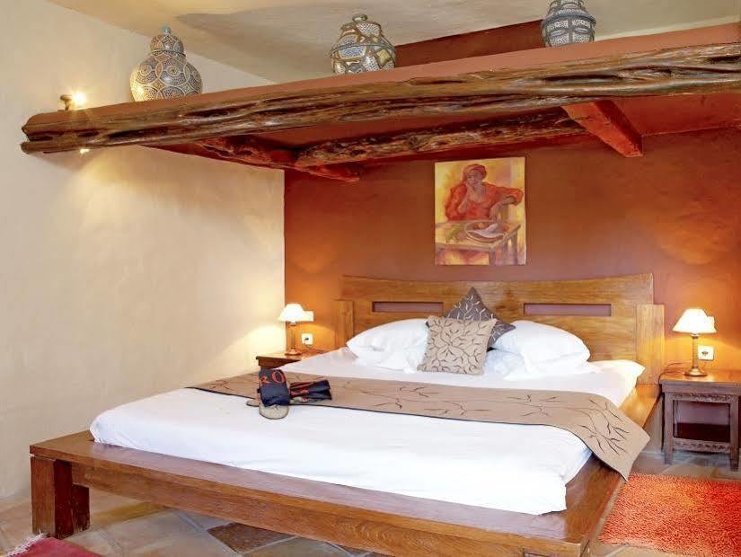 Agroturismo Atzaro Santa Eulària des Riu Exterior foto
