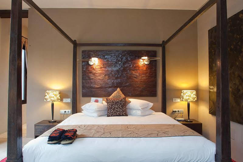 Agroturismo Atzaro Santa Eulària des Riu Exterior foto