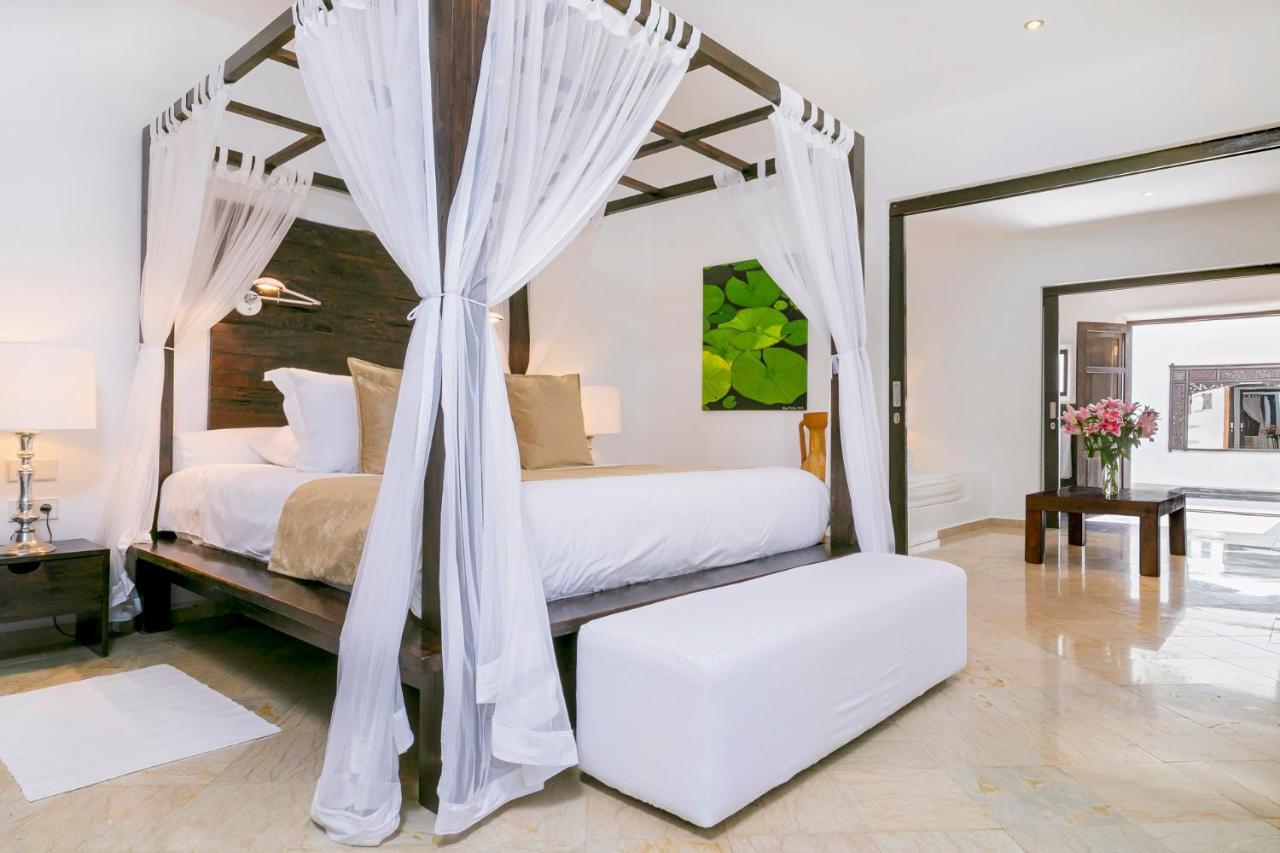 Agroturismo Atzaro Santa Eulària des Riu Exterior foto