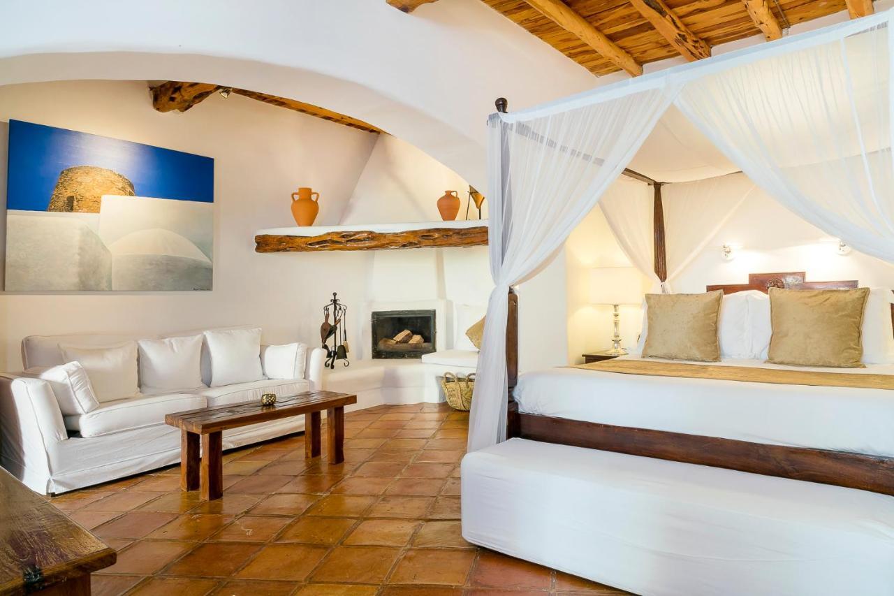 Agroturismo Atzaro Santa Eulària des Riu Exterior foto