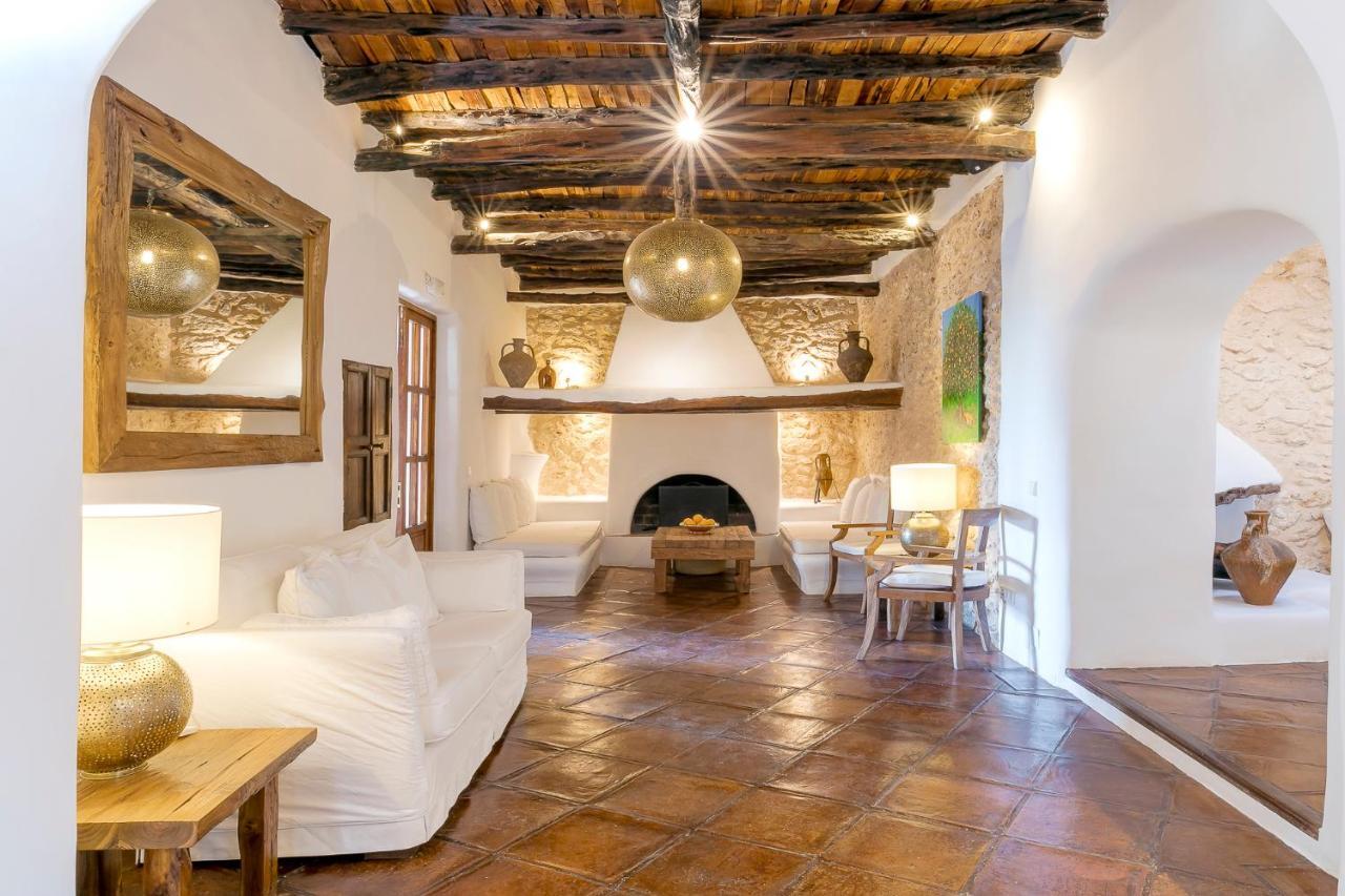 Agroturismo Atzaro Santa Eulària des Riu Exterior foto