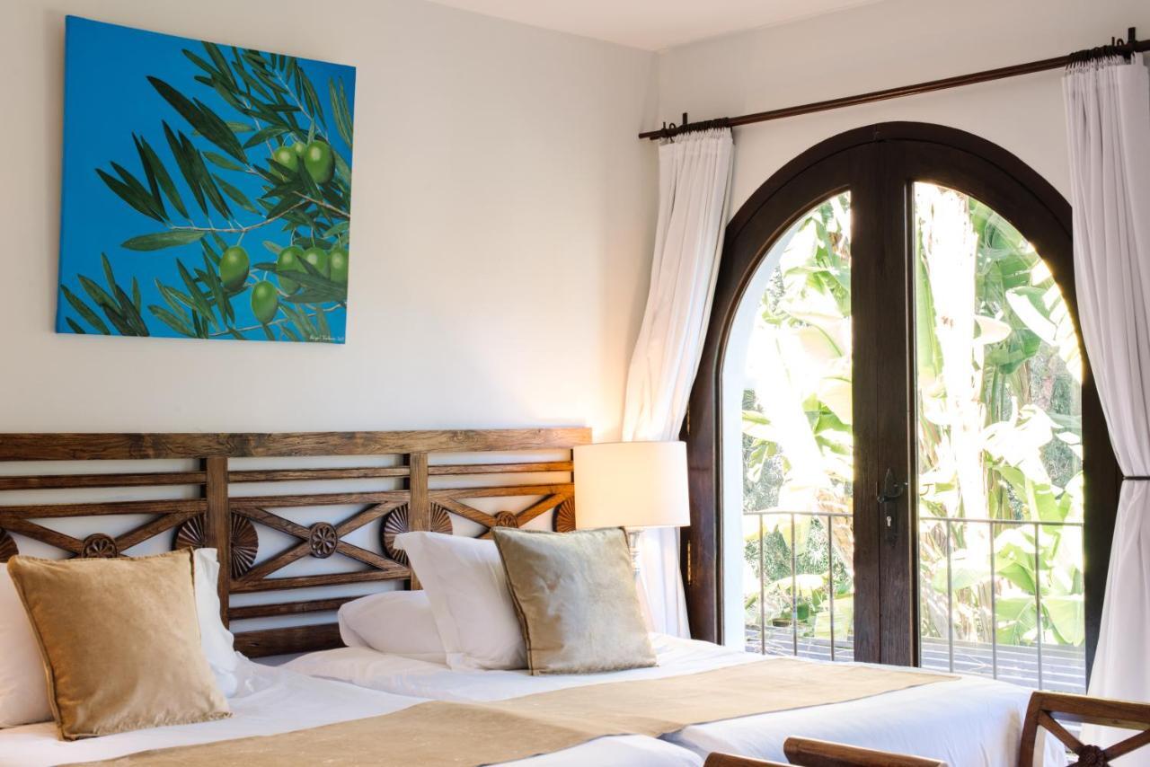 Agroturismo Atzaro Santa Eulària des Riu Exterior foto